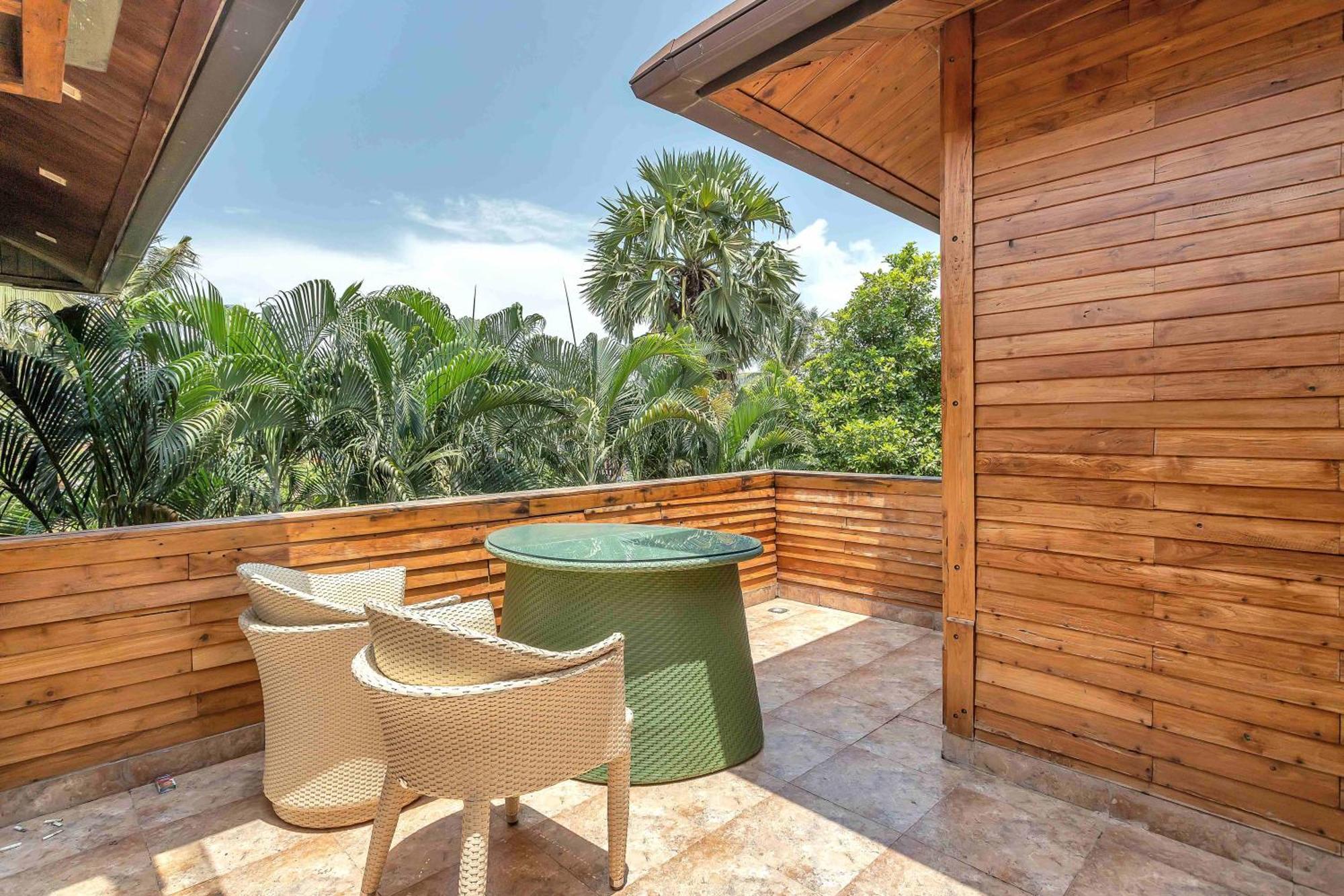 The Baga Beach Resort Exterior photo