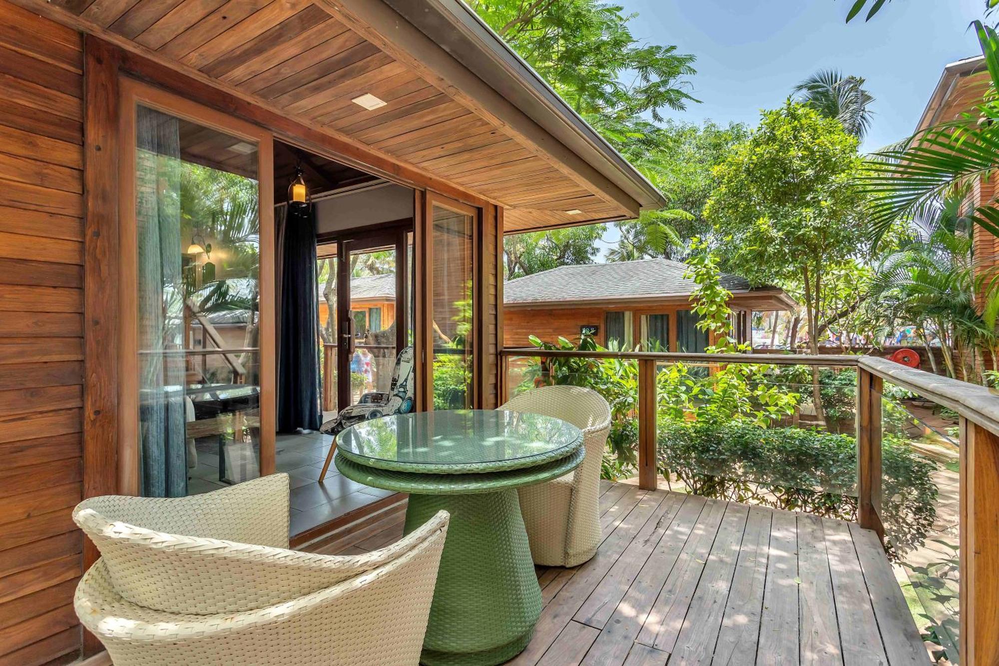 The Baga Beach Resort Exterior photo