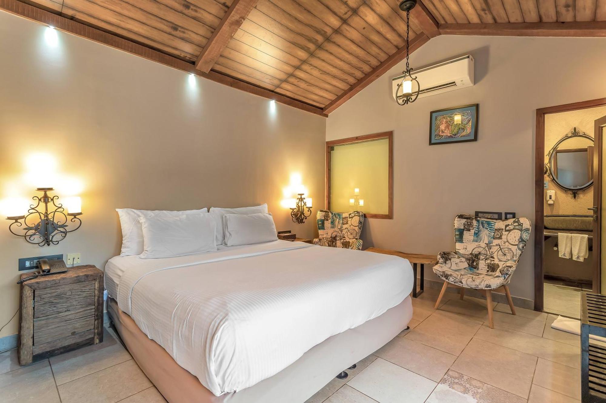 The Baga Beach Resort Exterior photo