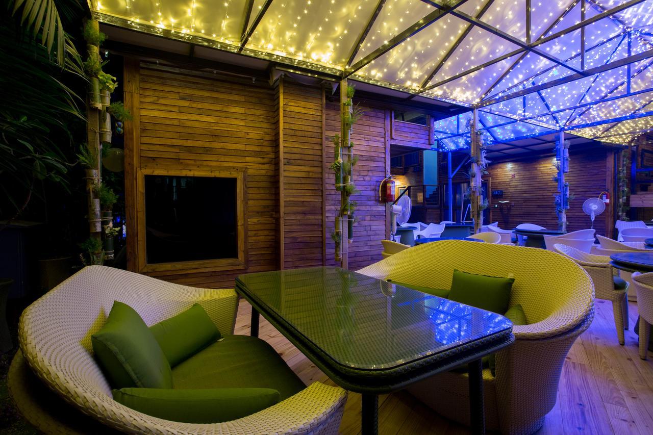 The Baga Beach Resort Exterior photo