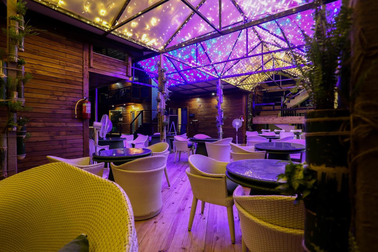The Baga Beach Resort Exterior photo
